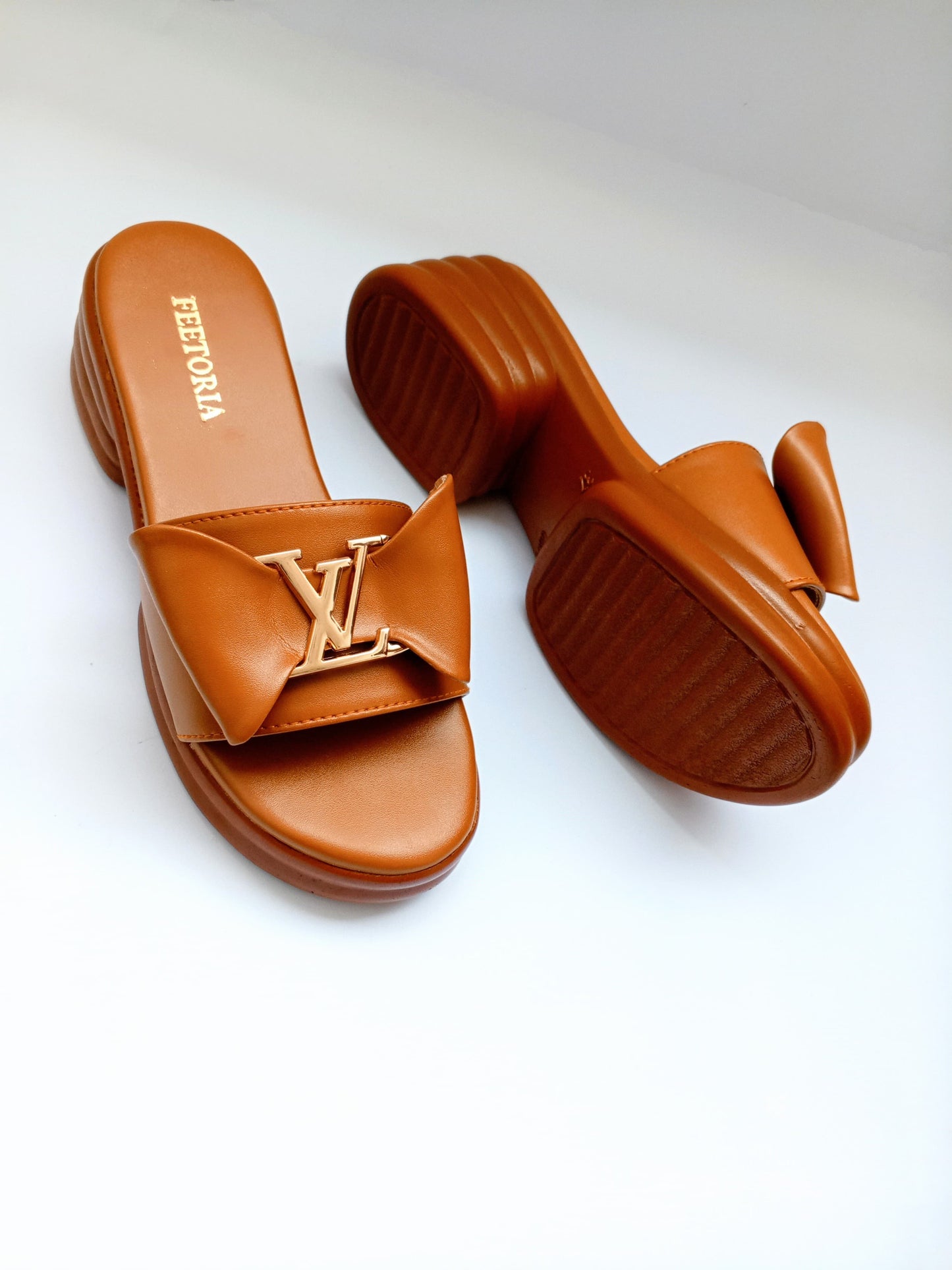 Luna Wedge