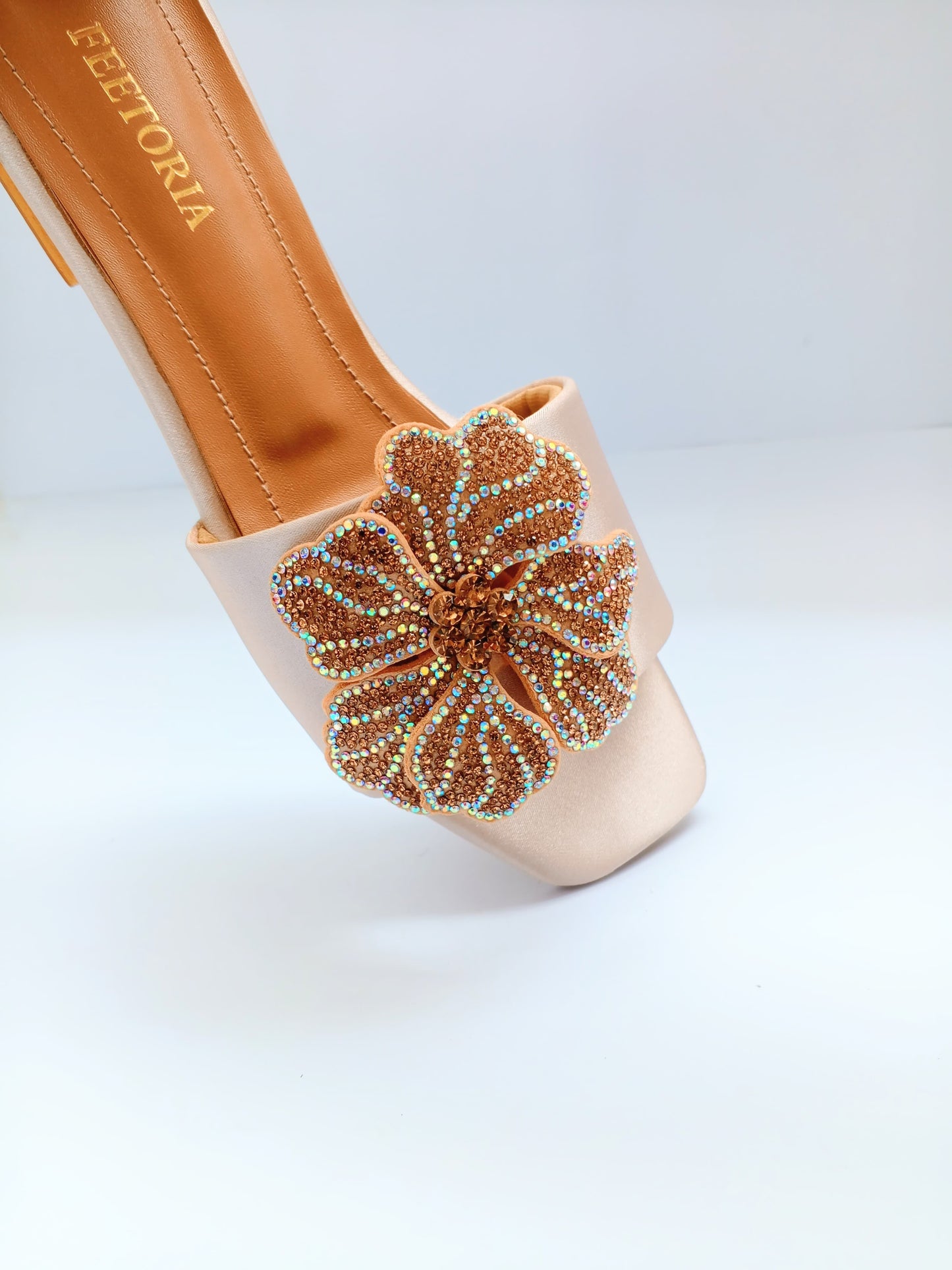 Blossom-Beige