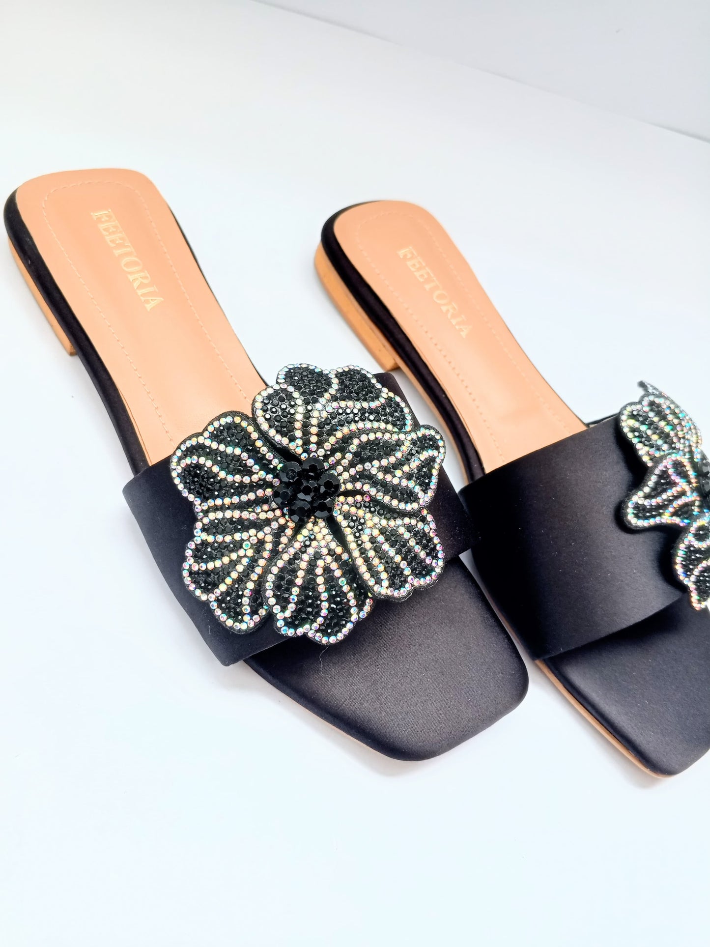 Blossom-Black
